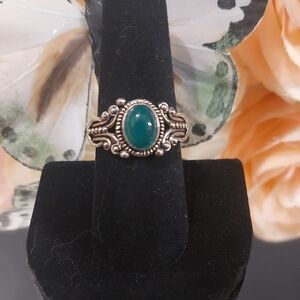 Green Chalcedony Silver Played  Women's Ring - 8 1/4